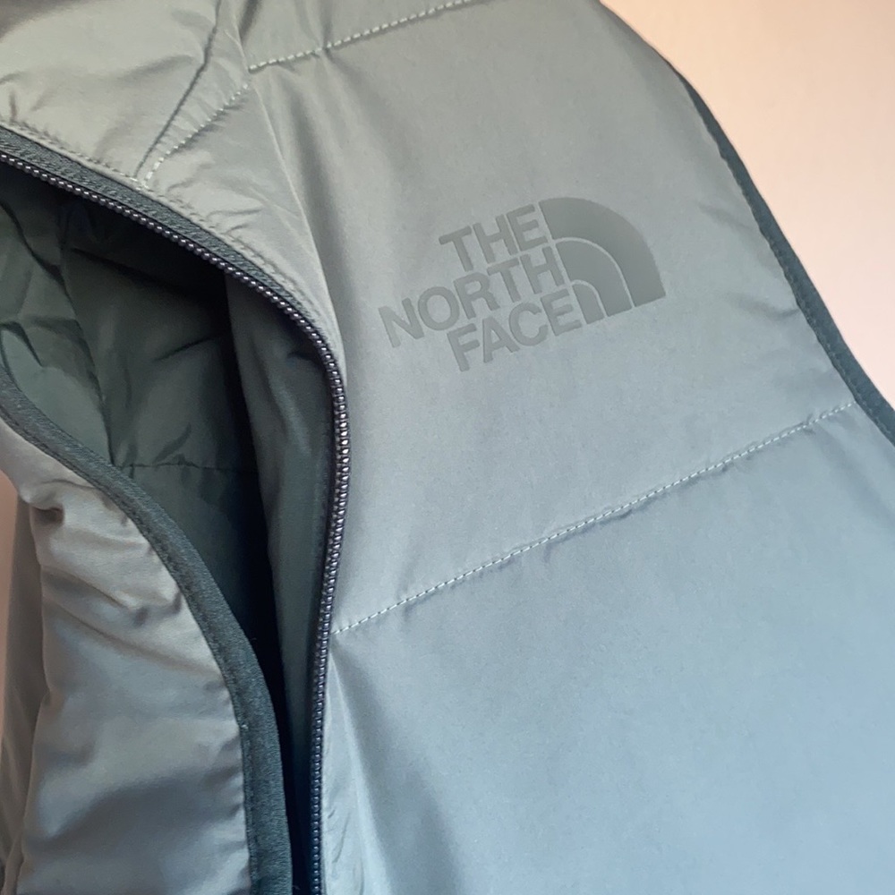 New The North Face Men’s vest XL green NWT - Picture 3 of 4